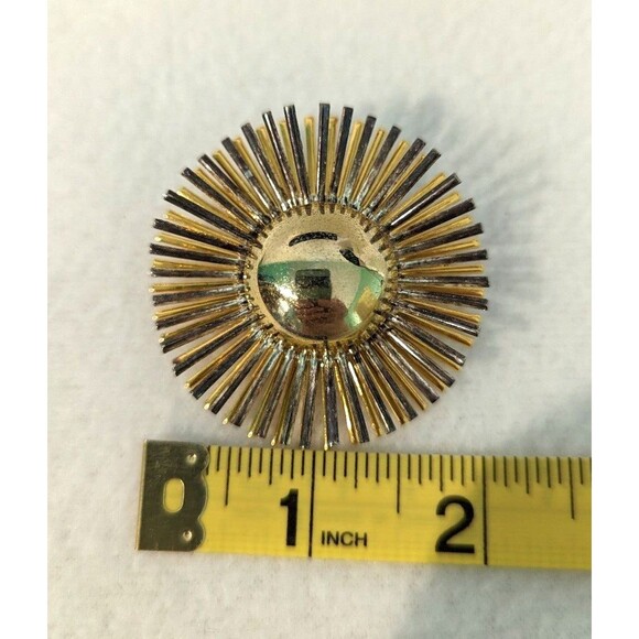 Sunburst Vintage Gold Tone Brooch - Picture 3 of 7